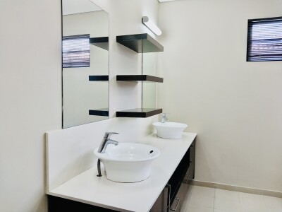 EXECUTIVE VILLAS FOR RENT