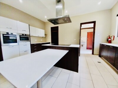 EXECUTIVE VILLAS FOR RENT