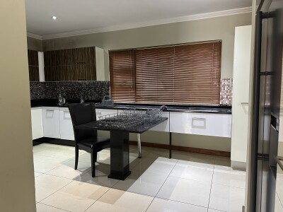 FOUR BEDROOM VILLA FOR RENT-3