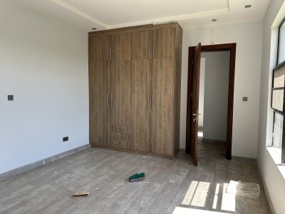 THREE BEDROOM DOUBLE STORY HOUSE FOR RENT-9