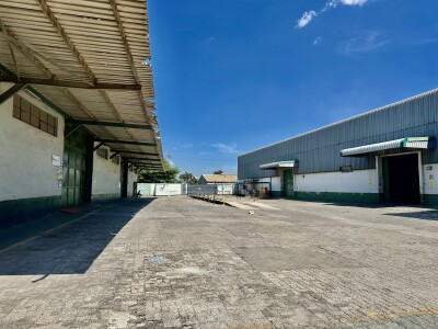 WAREHOUSE SPACE FOR RENT
